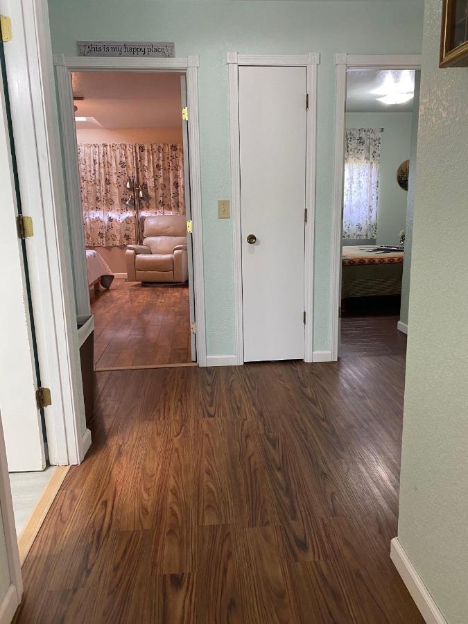Trinity Escapes - Two Bedroom Two Bathroom Full Apartment Near Airport Anchorage Eksteriør bilde